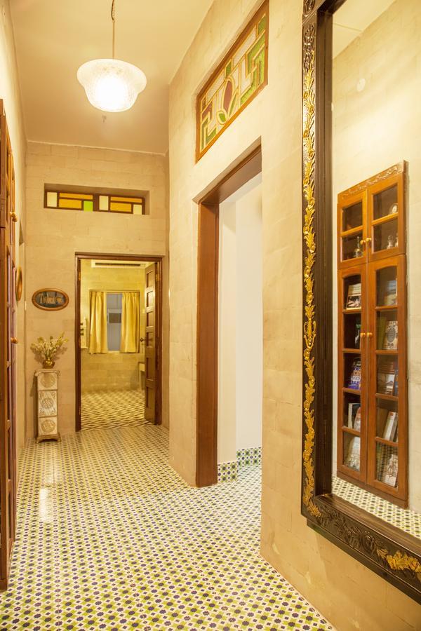 The Ivy House Bed and Breakfast Calcutta Buitenkant foto